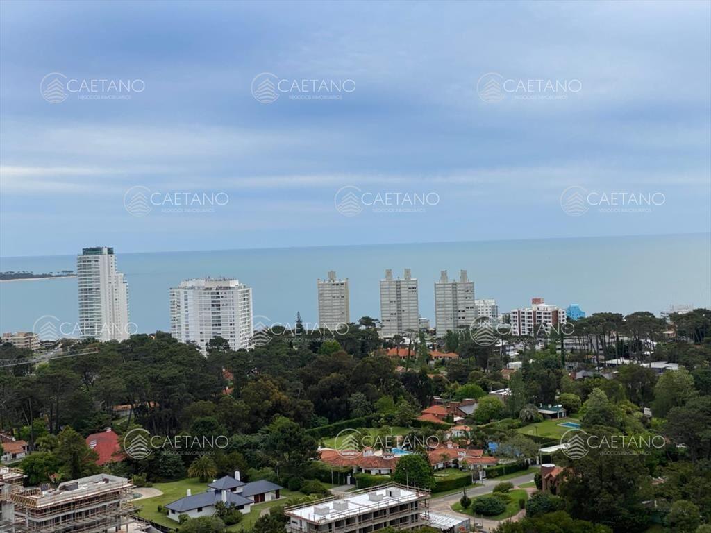 Hermoso apartamento en alquiler anual con vista y