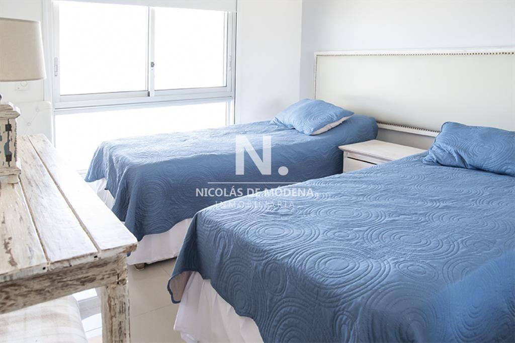 Apartamento en venta a solo 100 mts de Playa 2