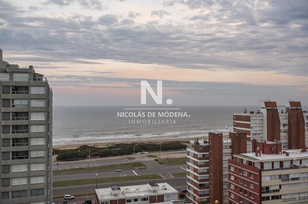 Apartamento de 2 dormitorios en venta, Torre con