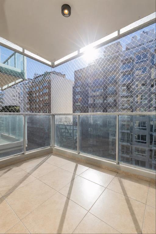 VENTA APARTAMENTO PUNTA CARRETAS 2 DORMITORIOS, 2 BAÑOS Y G