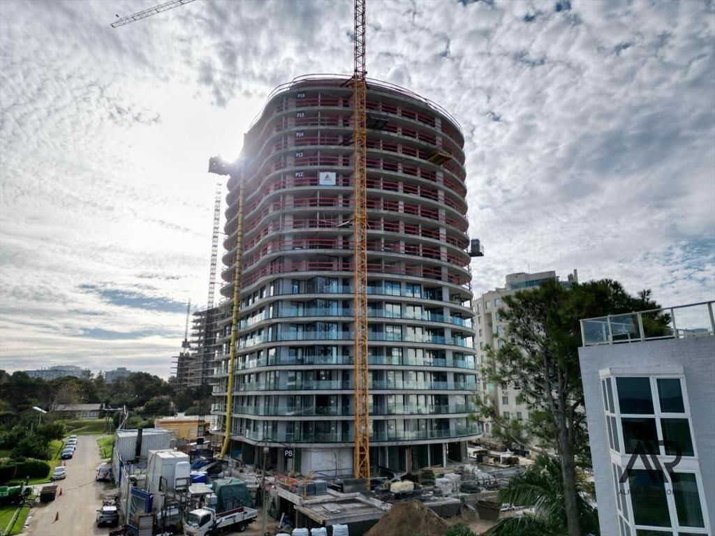 Apartamento en venta de 2 dormitorios c/ cochera en Play...