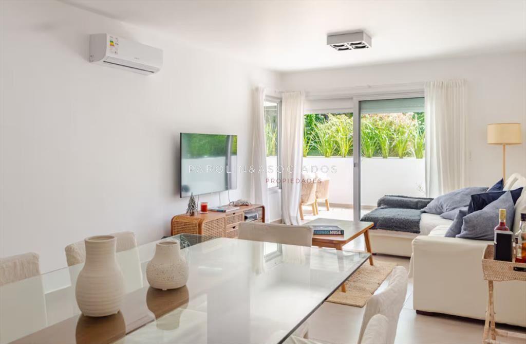 Departamento en Venta de 3 Dormitorios en Rincon