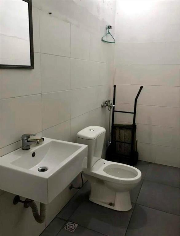 Cordón , próximo 18 de julio, 300 m2 llanos, 9 mts de frent