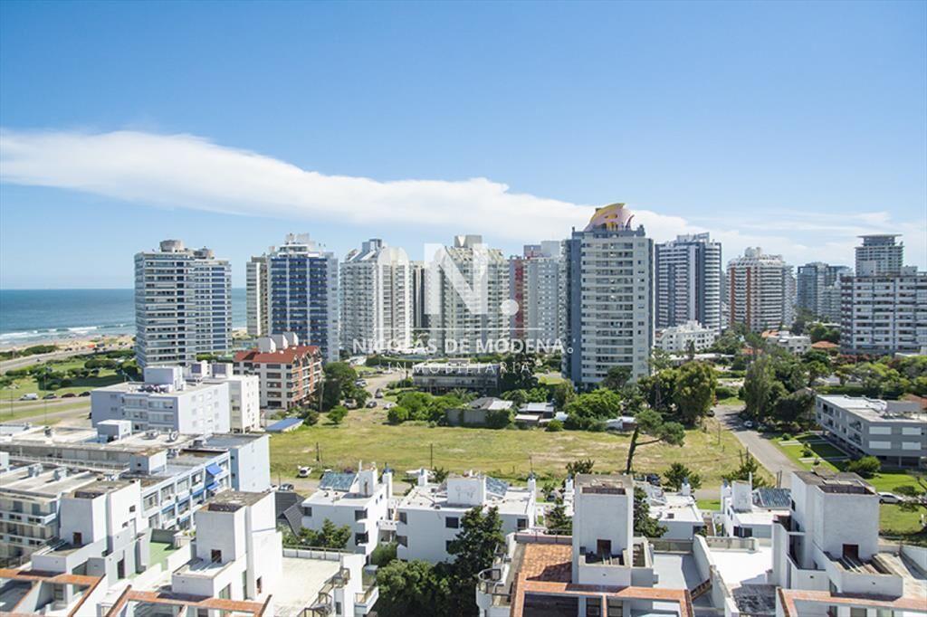 Apartamento en Venta de 3 dormitorios en Playa ,