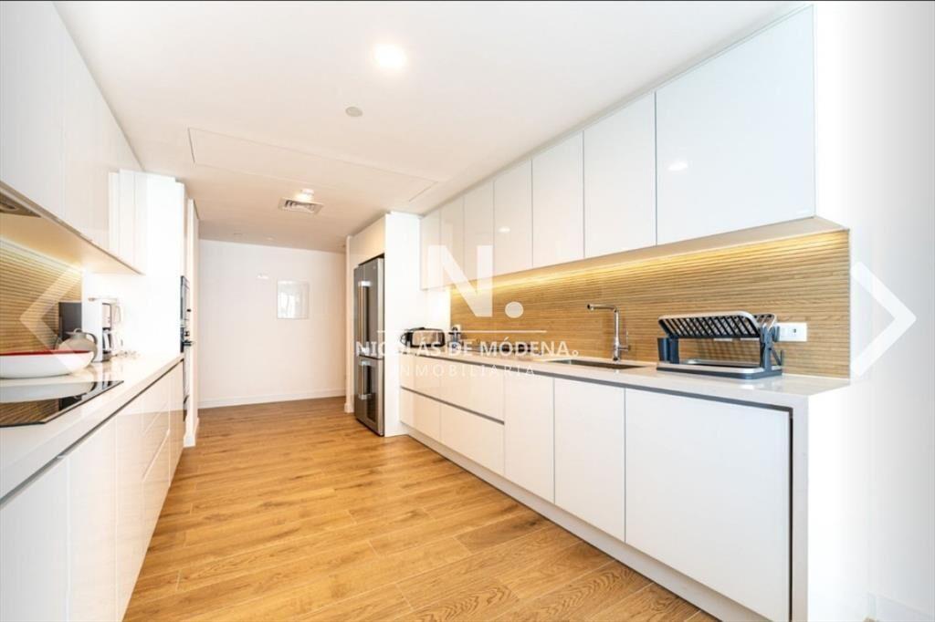 En venta apartamento con vista al mar de 3 en del