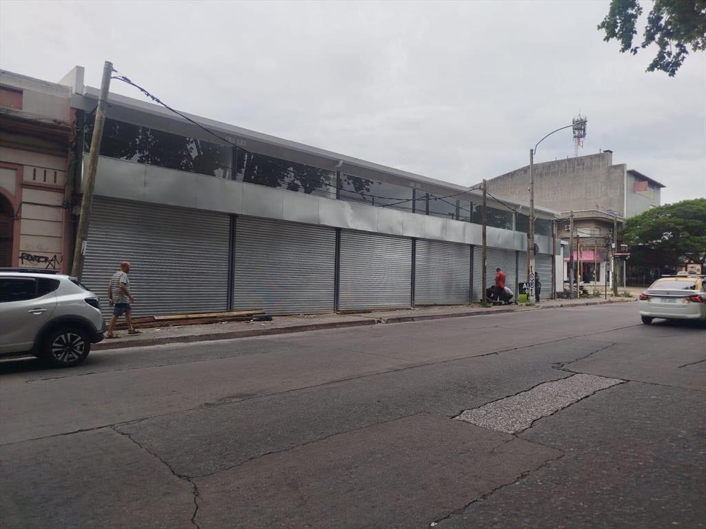 Carlos María Ramirez y Turquía, 150 m2 , 9 mts de frente !!