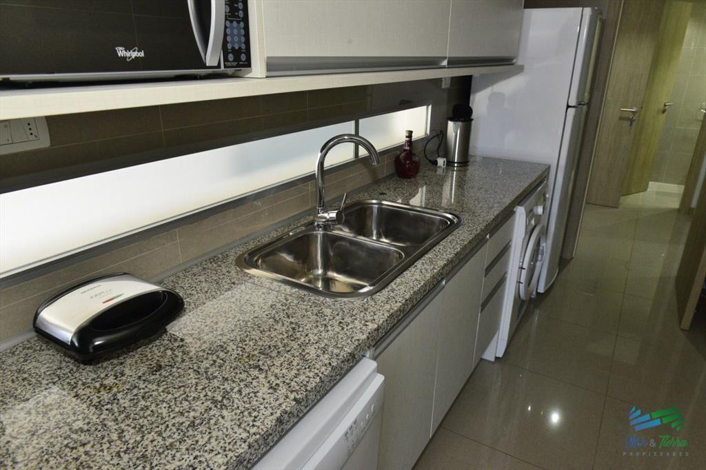 EN VENTA APARTAMENTO 2 DORMITORIOS CON EXCELENTES