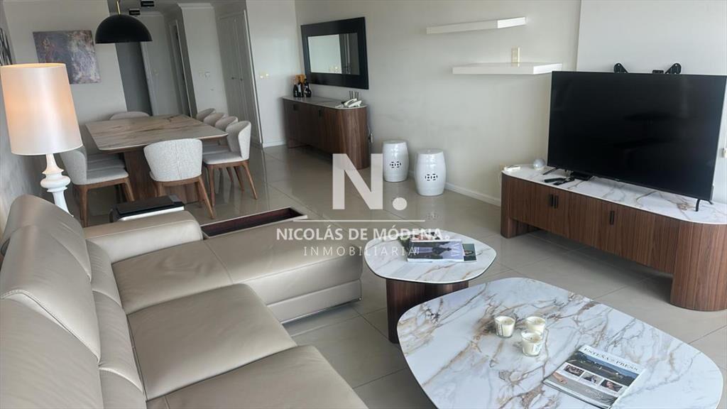 Apartamento en venta en Brava de 3 dormitorios, -