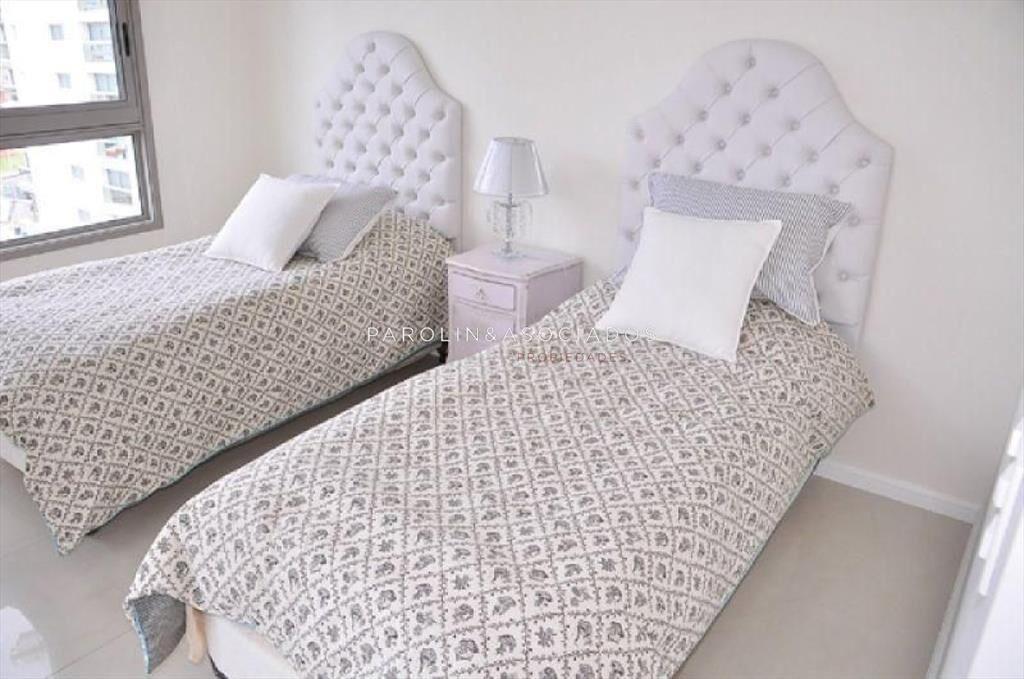 Alquiler Temporario de Apartamento 4 dormitorios en Playa B
