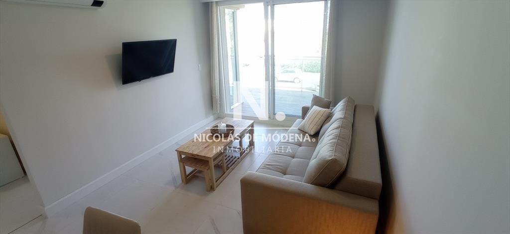Apartamento en venta, frente al mar, playa mansa, 1 dormito
