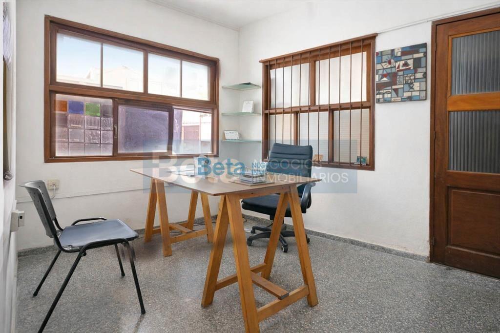 Venta Galpon- Local Comercial,  zona Aguada