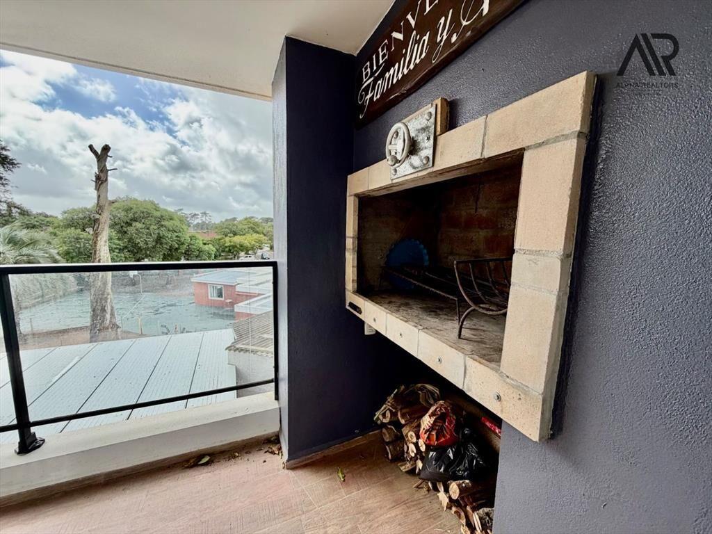 Apartamento en venta c/ cochera en Nuevo Cantegril