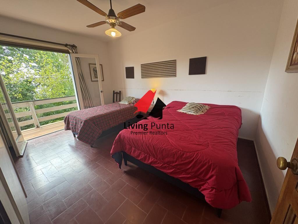 Alquiler de Apartamento de 3 Dormitorios 2 y 2 en