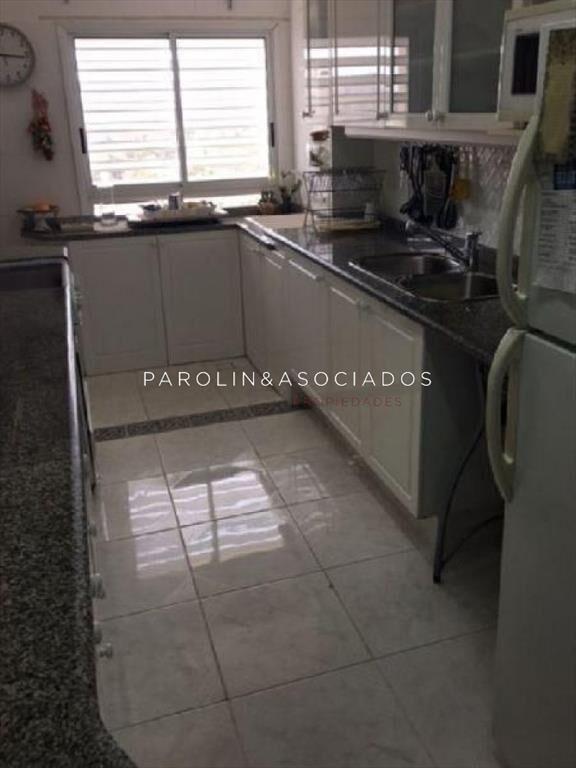 Apartamento 3 dormitorios en coral tower, mansa,
