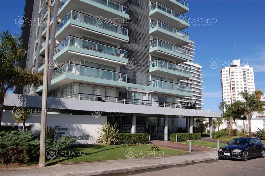 Venta apartamento 2 dormitorios, Playa Mansa -