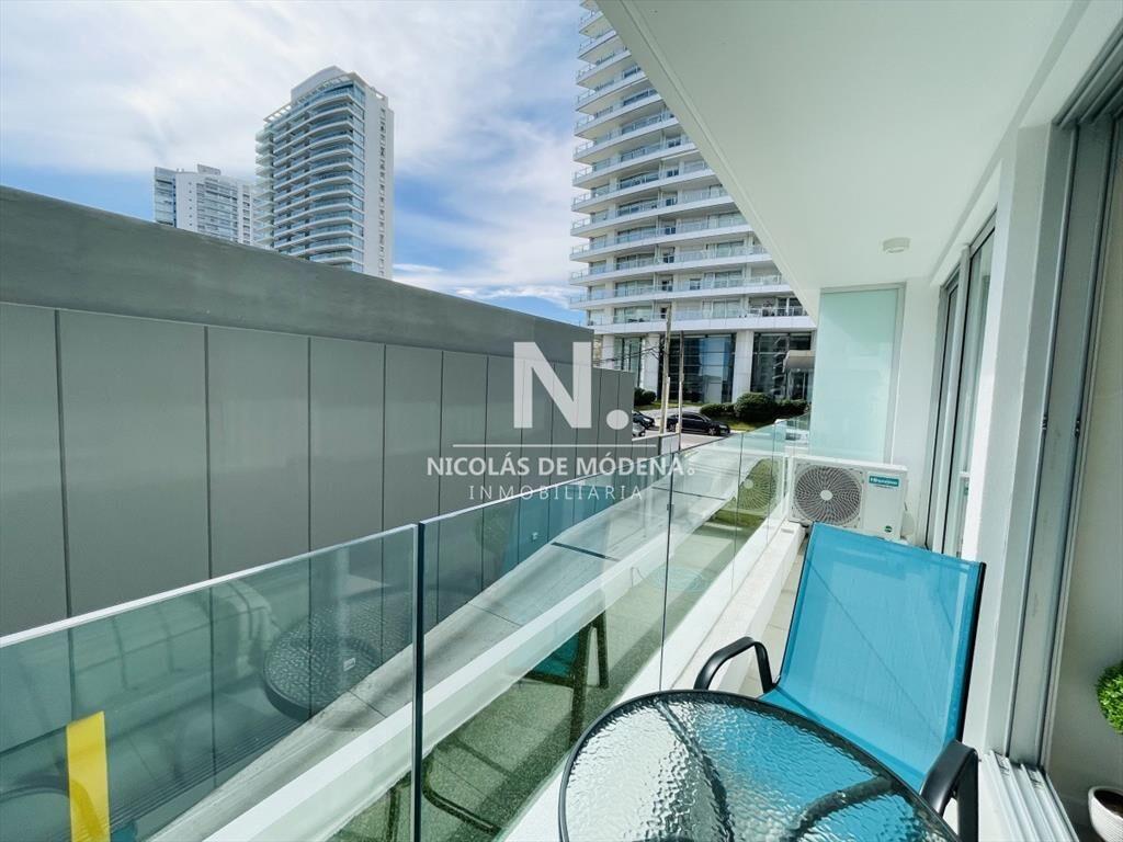Apartamento en venta en Playa Mansa Punta del