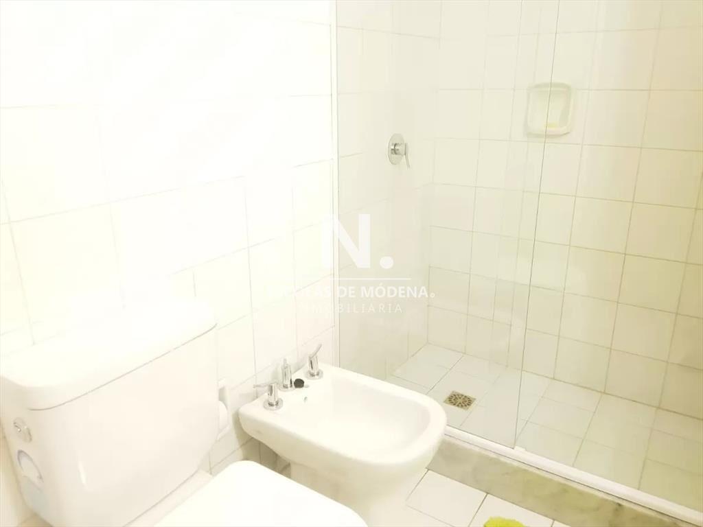 Impecable departamento, comodo e iluminado.