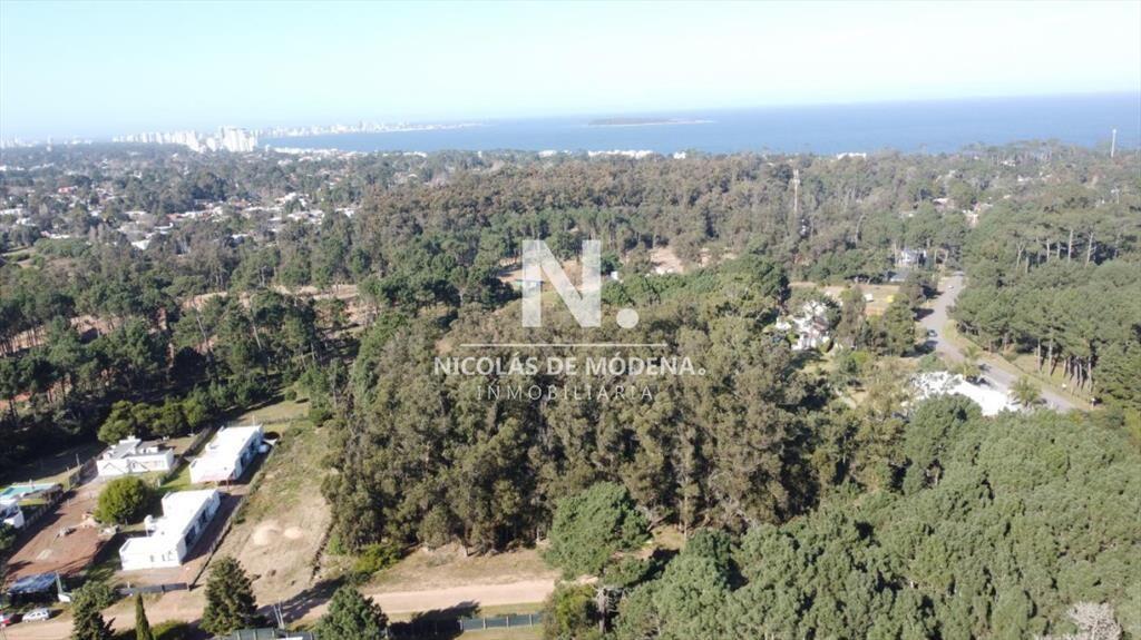 Terreno en Parque Burnett - Maldonado. Ref. 4285