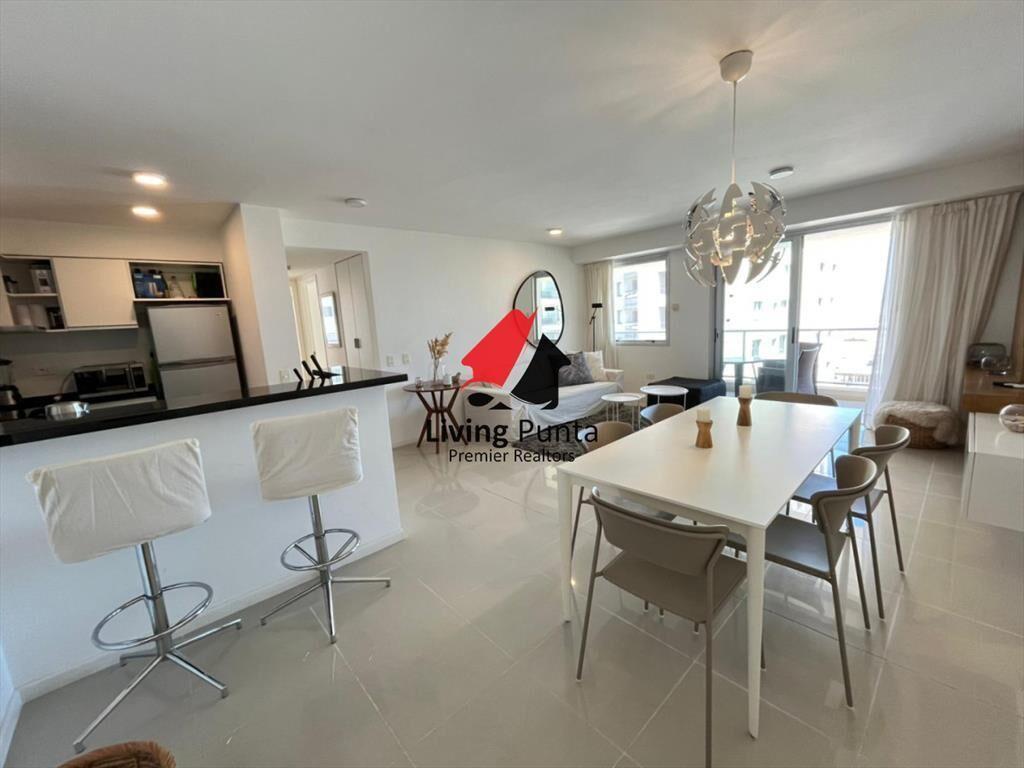 Apartamento a dos cuadras de Playa Brava
