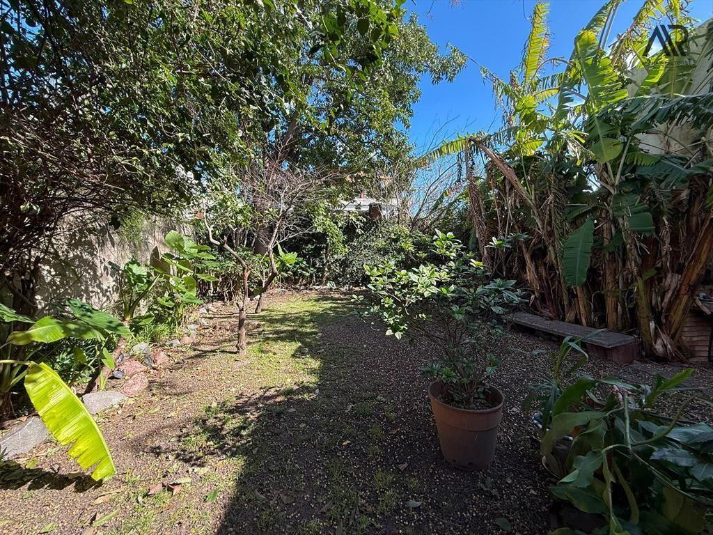 Casa en venta c/ cochera en Pocitos