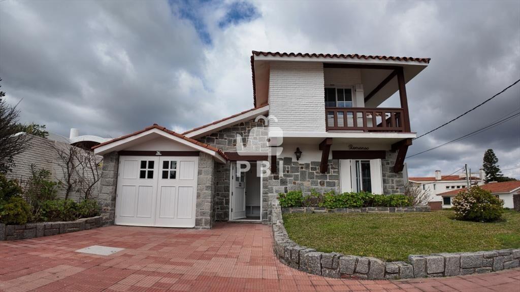 Venta casa 3 dormitorios, Peninsula. - Ref :