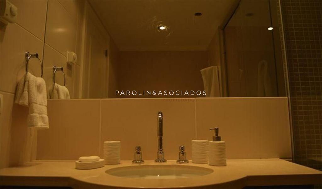 Apartamento en venta de 3 dormitorios en torre