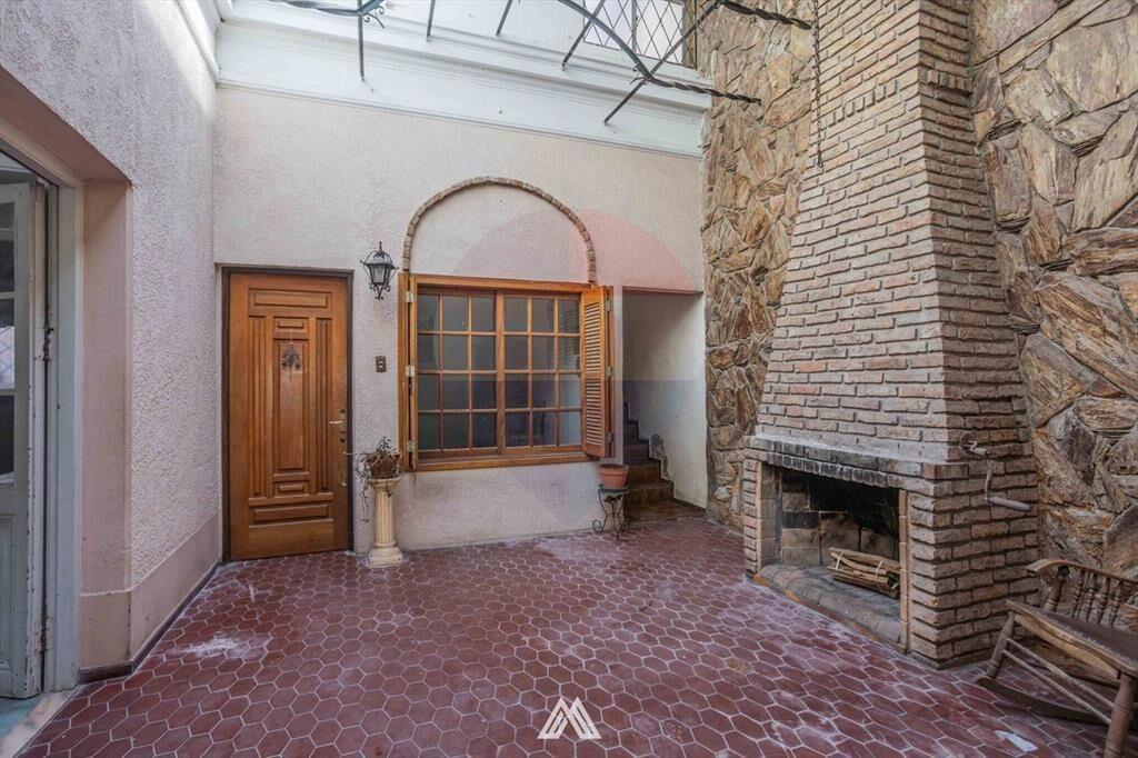 VENTA CASONA Y DOS APARTAMENTOS CON GARAJE PALERMO