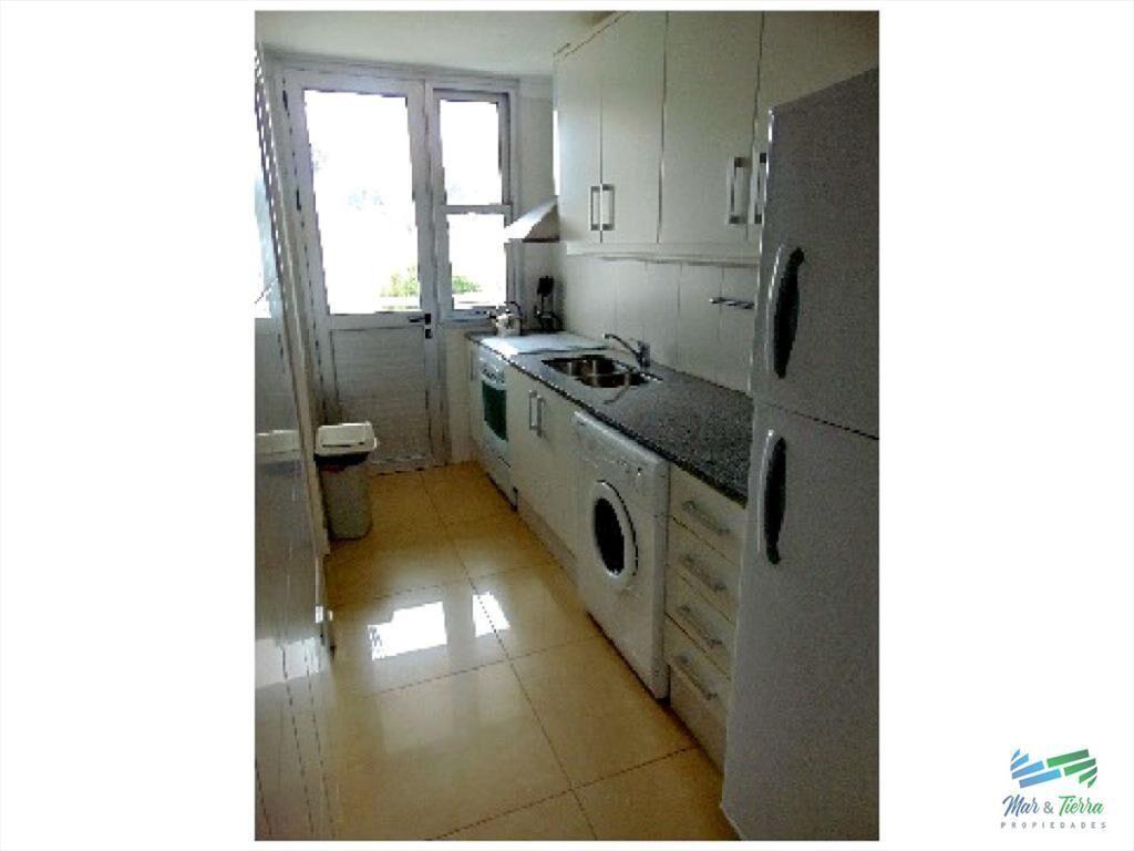 Apartamento en Brava, 3 dormitorios *