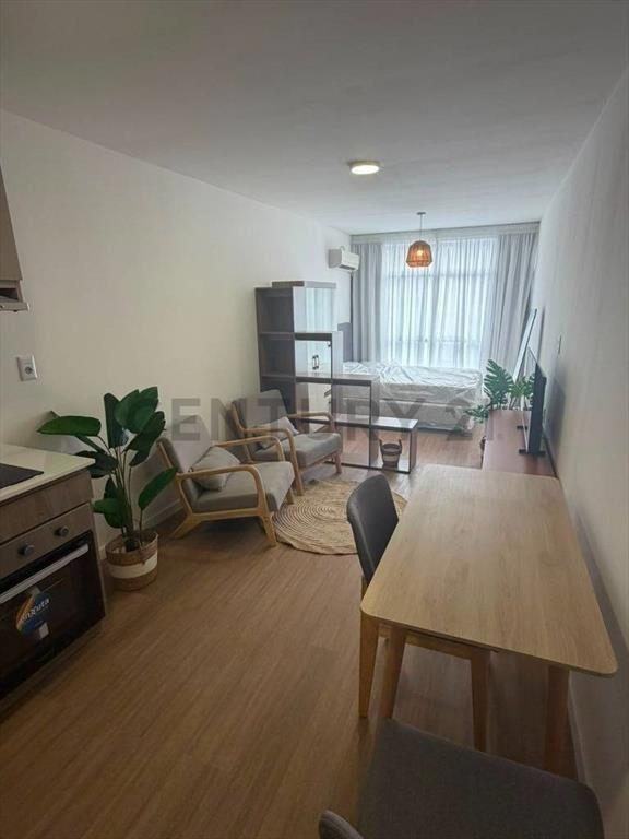 Monoambiente AMUEBLADO C/RENTA /Frente/Ciudad vieja/mt Ra...