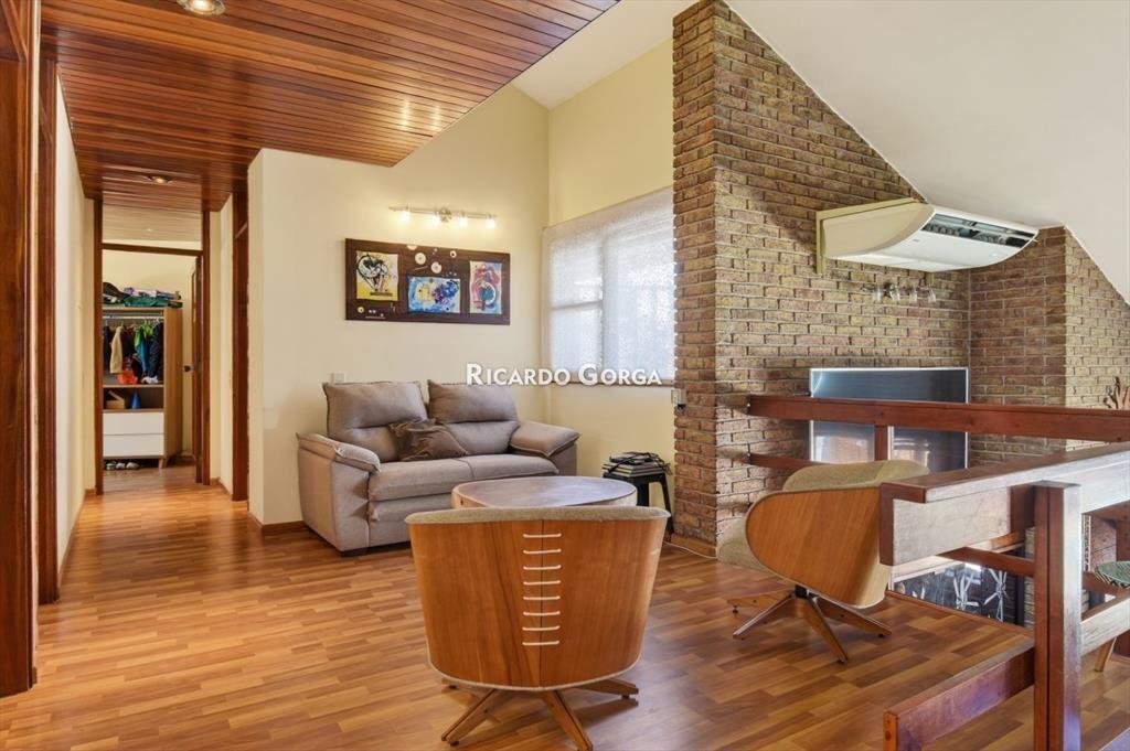 Hermoso chalet, 2 casas, 6 dormitorios, Fondo, Piscina e...
