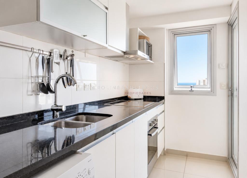 Apartamento en venta de 3 dormitorios en Wind Tower, Punta