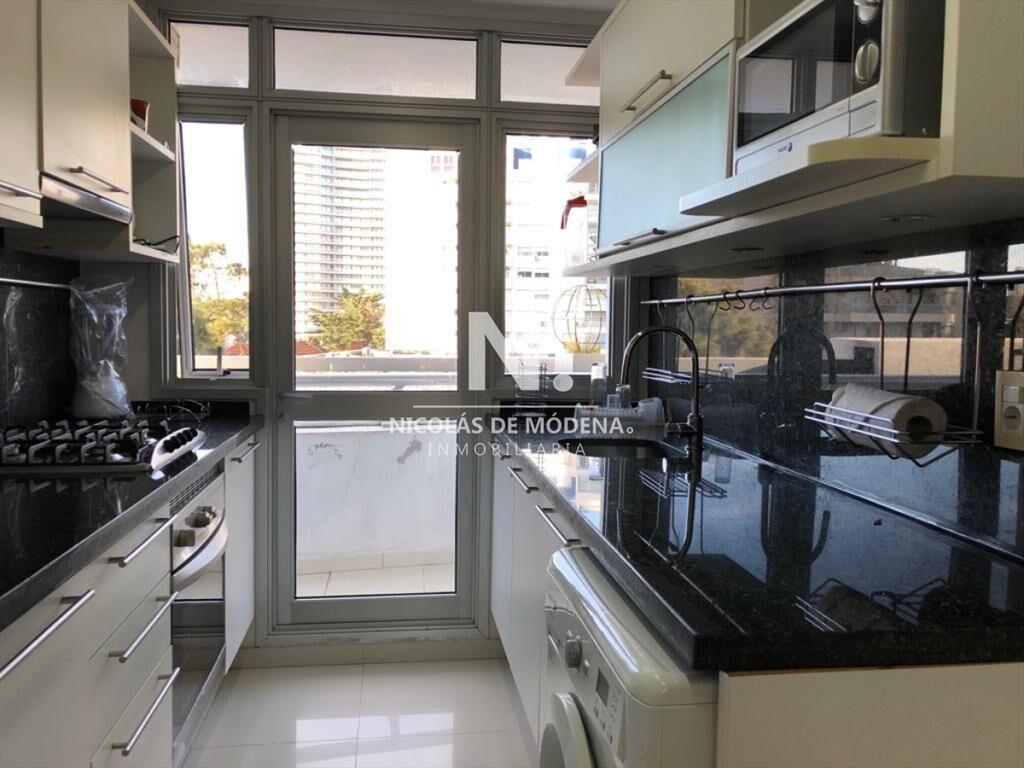 Apartamento en Venta y Alquiler, Mansa, Punta del