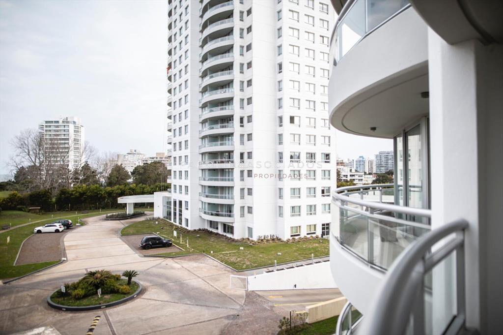Apartamento en venta en Ocean Drive I, Punta del