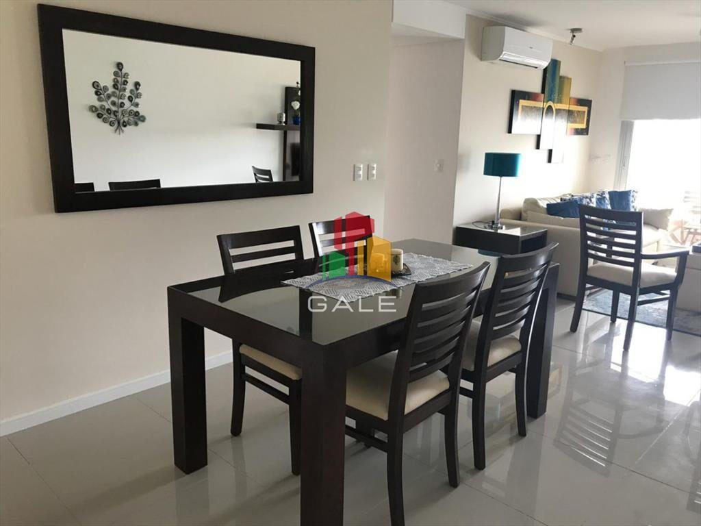 Vende apartamento de 2 dormitorios en Punta del Este, con h