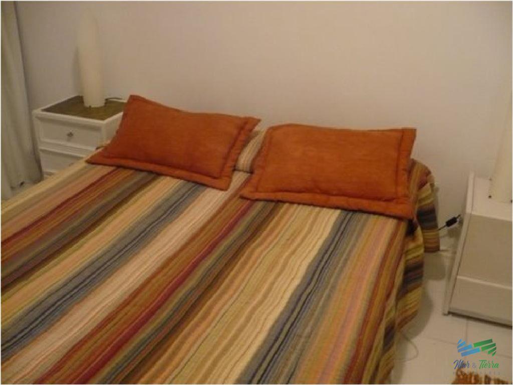 En venta, torre con todos los servicios a una del