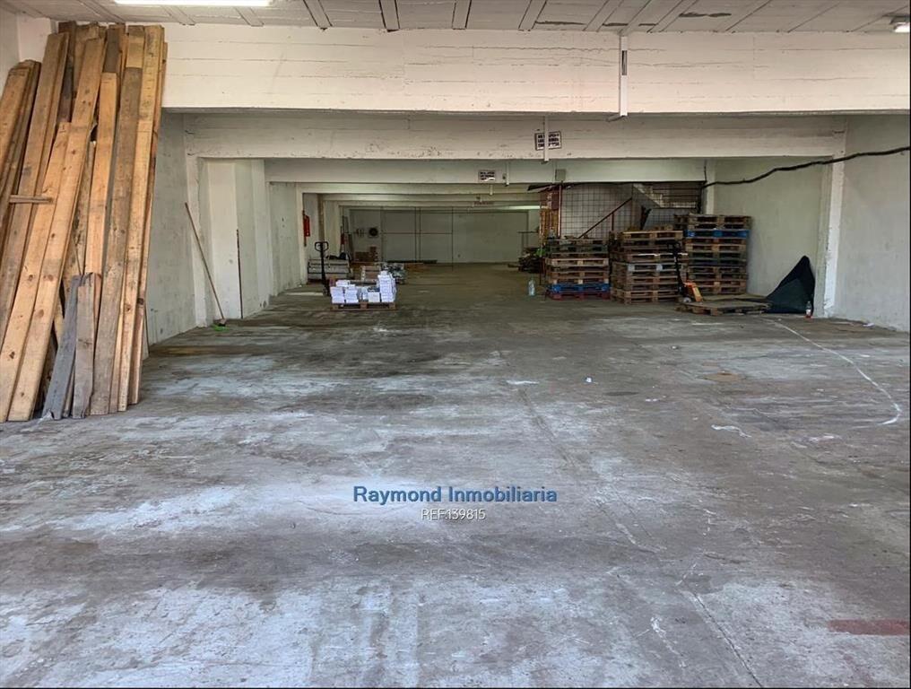 Excelente local 2000m2en el mejor punto comercial mayorista