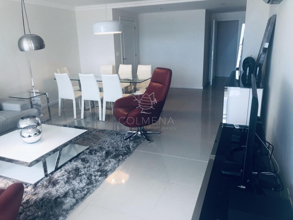 Apartamemto de 3 dor 3 baños con balcon en en la