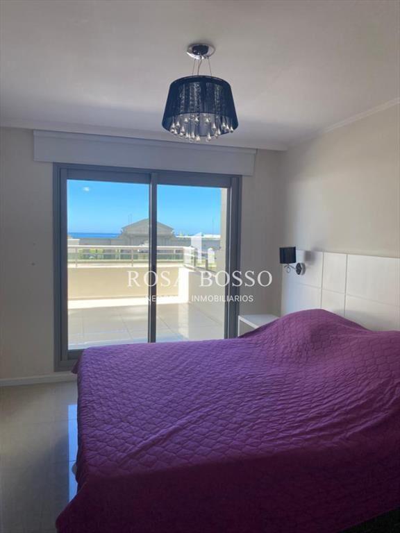 Apartamento 2 dormitorios 3 baños garaje Punta