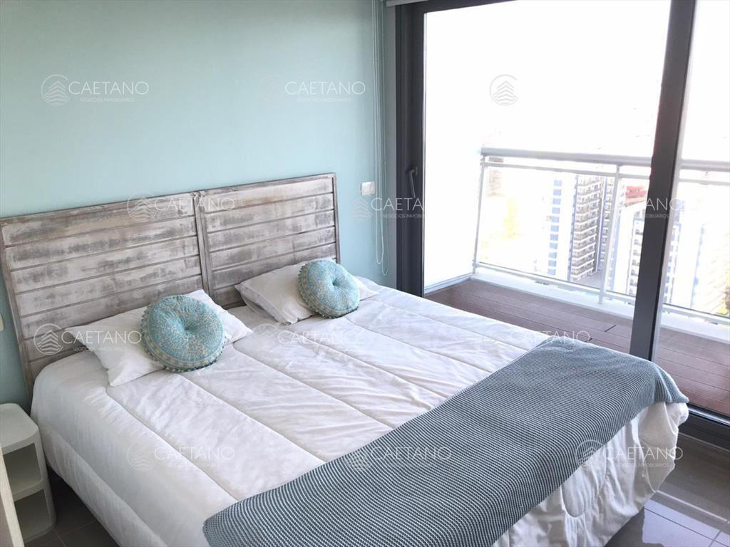 Departamento, de 2 suites, a la venta en Punta del Este