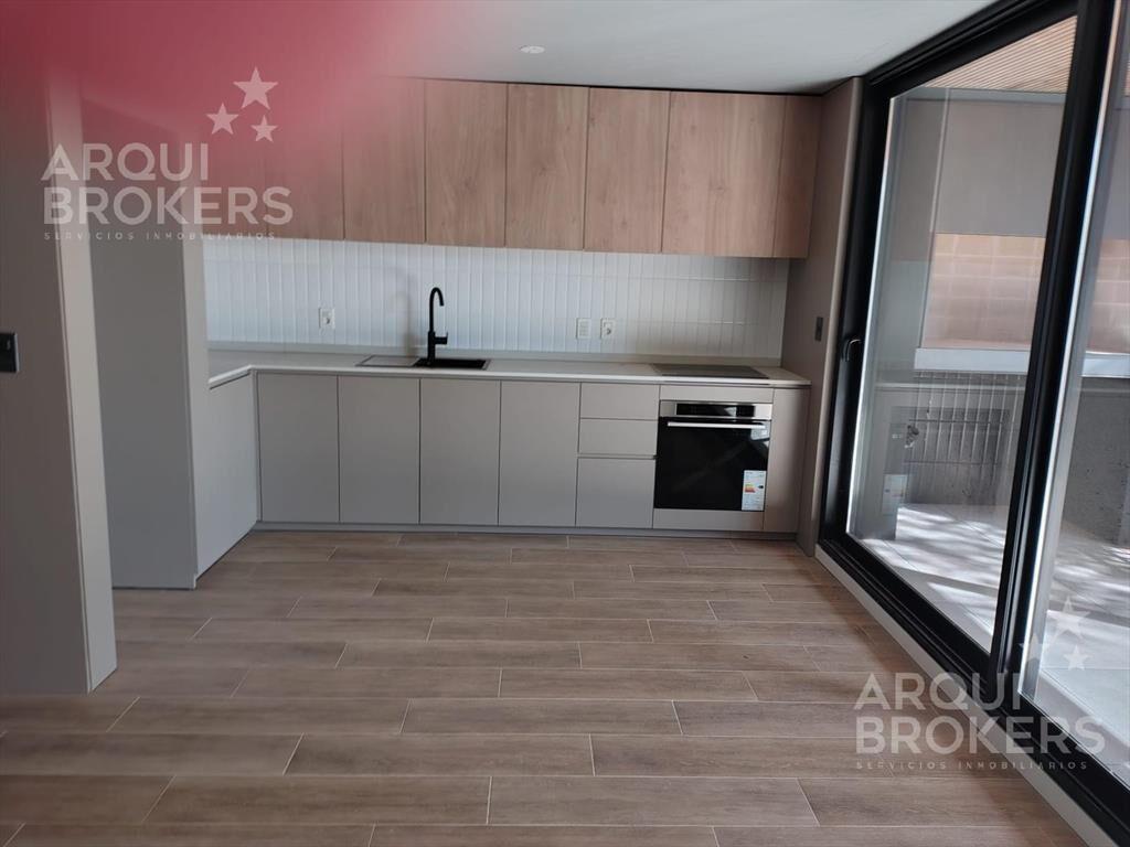 Venta apartamento tres dormitorios en Punta Carretas - 203