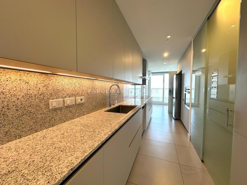 Apartamento en venta de 3 dormitorios en Le Parc