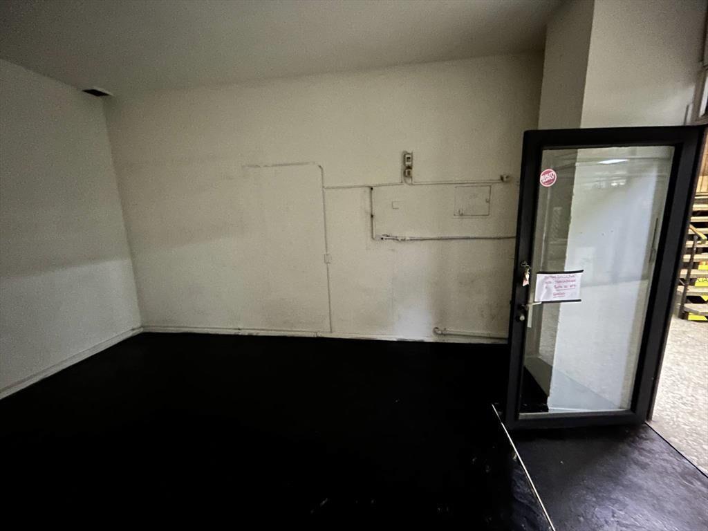 Cesión de Alquiler de Local comercial en Av. 18 de Julio con