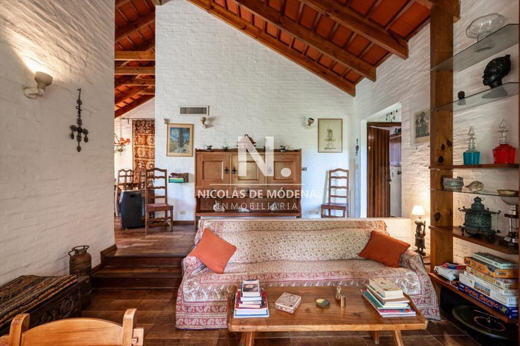Vende casa de 3 dormitorios, con parrillero y en