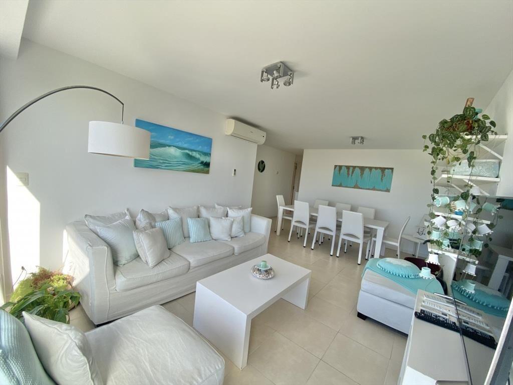 VENTA DE APARTAMENTO PENTHOUSE DE 3 DORMITORIOS