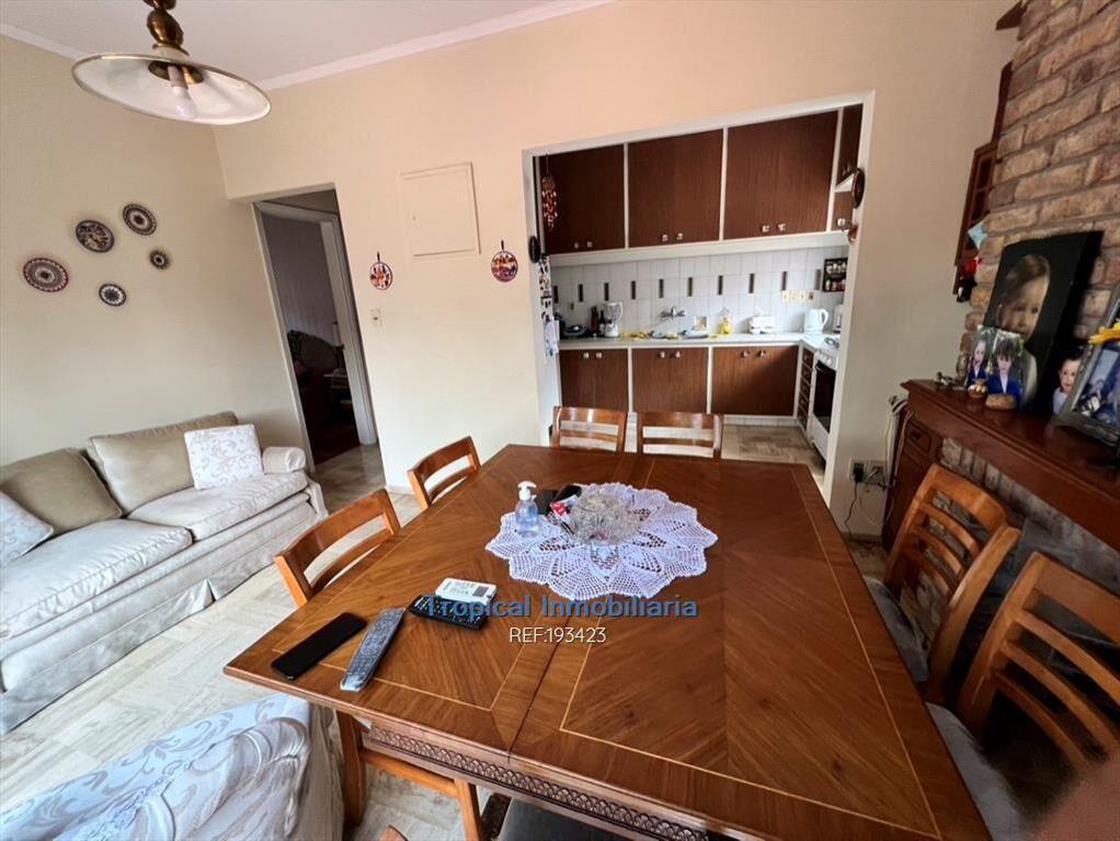 VENTA DE CASA 3 DORMITORIOS EN CARRASCO NORTE GRAN TERRENO
