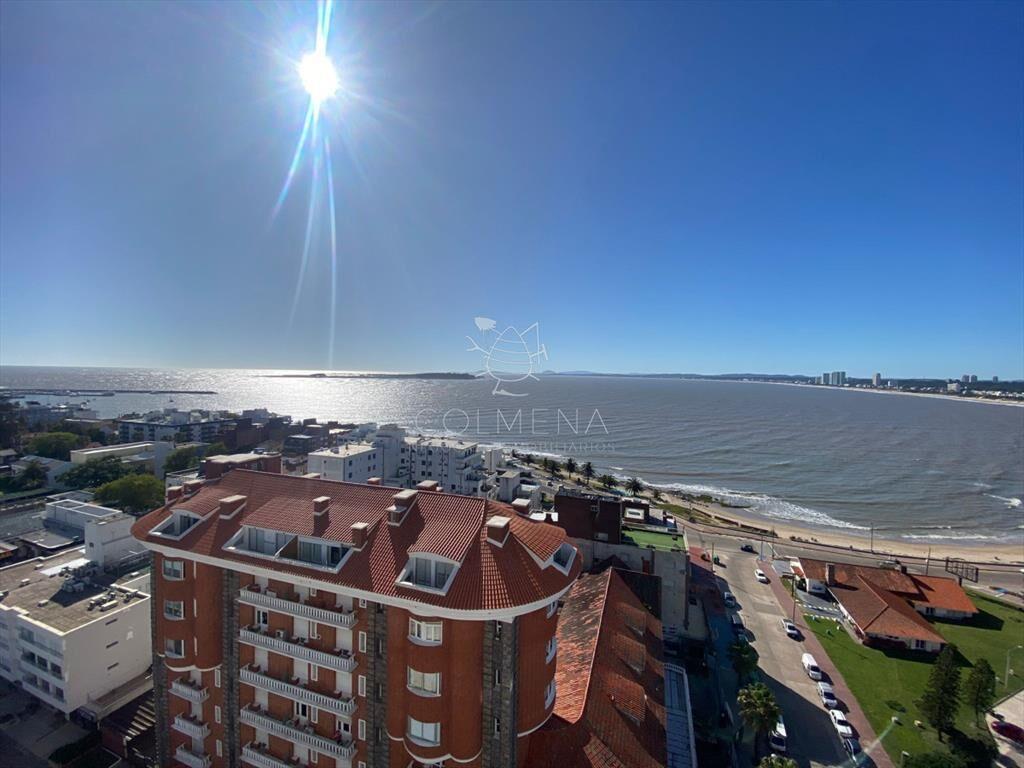 Apartamento en Peninsula, vista playa mansa y