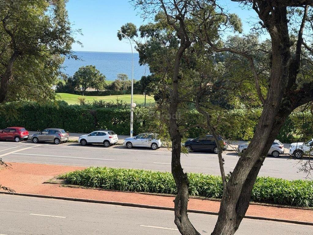 PARODI VENTA APARTAMENTO EN GOLF 4 DORMITORIOS 2 GARAJES