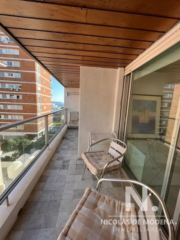 VENTA DE APARTAMENTO DE 1 DOMITORIO EN PENINSULA CON VISTA