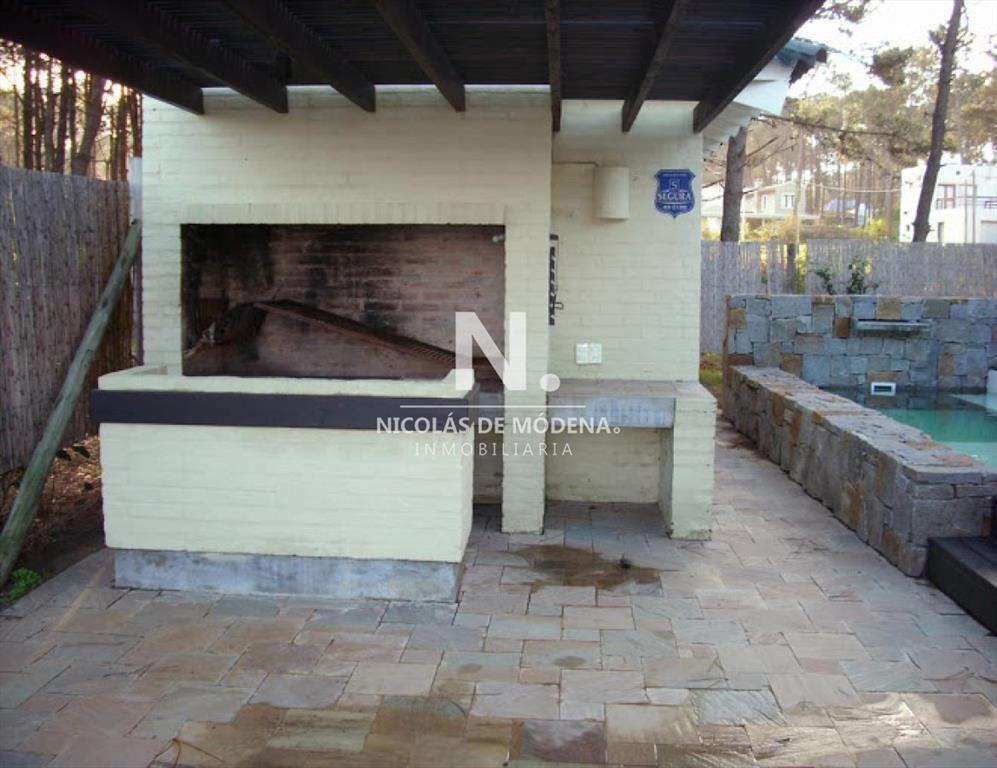 EsplÃ©ndida casa en Montoya