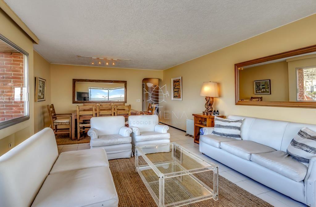 Venta de Apartamento 3 Dormitorios - Punta del -